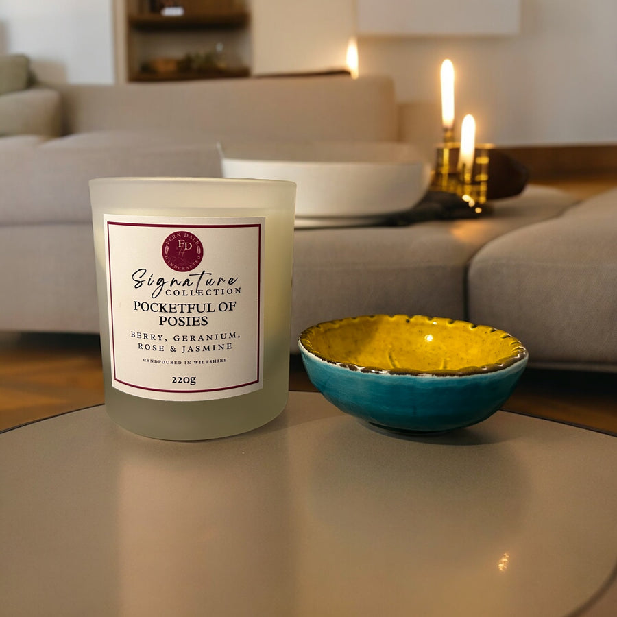 Pocketful of Posies Signature Candle